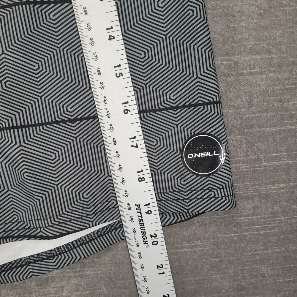 ONeill Hyperfreak Mens Board Shorts Size 36 Black Gray Geometric Striped - Picture 4 of 5